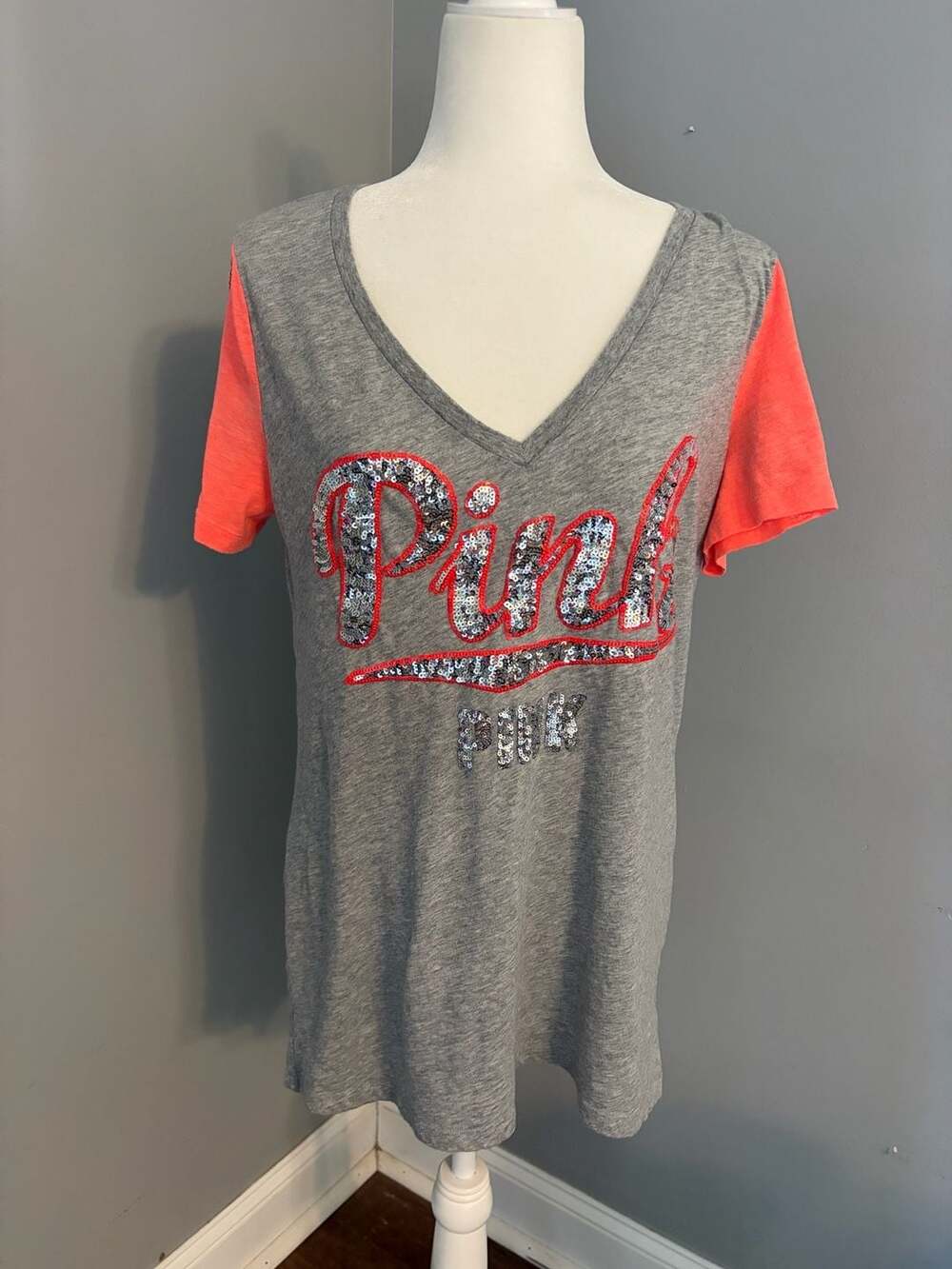 PINK Victoria's Secret Grey and Neon Pink Bling V-Neck Tee Large